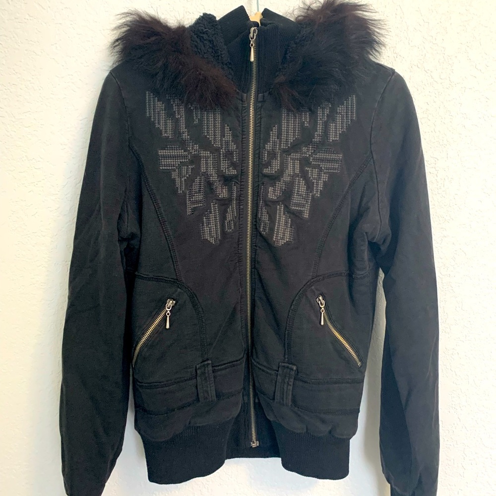 Heavy zippered sweatshirt with faux fur hood